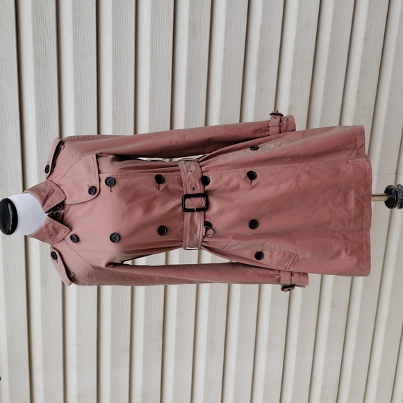 Burberry Antique Rose Iridescent Trench Coat - Picture 3 of 14